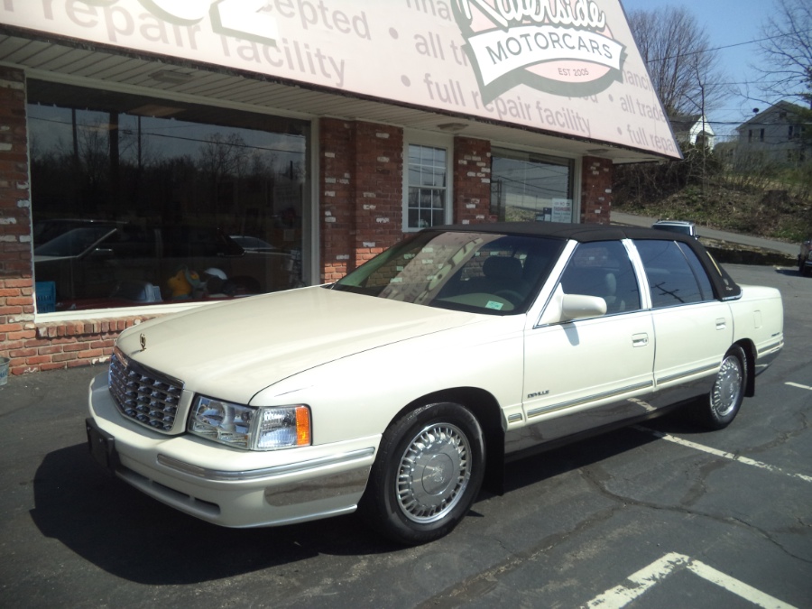 1999 Cadillac d Elegance 4dr Sdn, available for sale in Naugatuck, Connecticut | Riverside Motorcars, LLC. Naugatuck, Connecticut