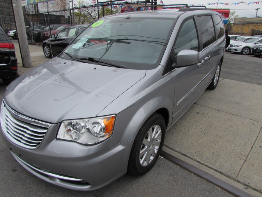 2013 Chrysler Town & Country 4dr Wgn Touring, available for sale in Bronx, New York | Car Factory Expo Inc.. Bronx, New York
