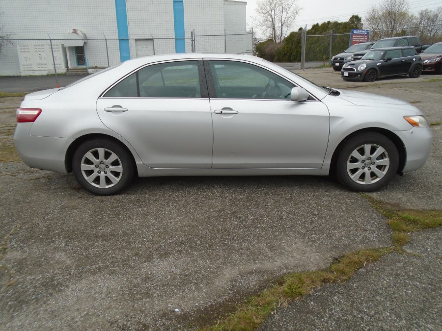 2009 Toyota Camry 4dr Sdn V6 Auto XLE, available for sale in Milford, Connecticut | Dealertown Auto Wholesalers. Milford, Connecticut