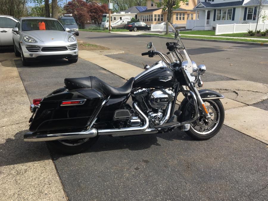 2015 Harley Davidson Road Kind Classic FLHR, available for sale in Milford, Connecticut | Village Auto Sales. Milford, Connecticut