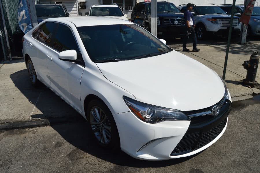 2015 Toyota Camry 4dr Sdn I4 Auto SE (Natl), available for sale in Bronx, New York | Luxury Auto Group. Bronx, New York