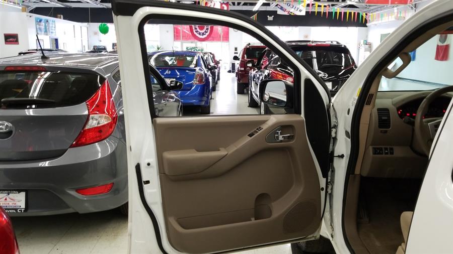 2013 Nissan Frontier 4WD King Cab Auto PRO-4X, available for sale in West Haven, Connecticut | Auto Fair Inc.. West Haven, Connecticut 2013 Nissan Frontier 4WD King Cab Auto PRO-4X, available for sale in West Haven, Connecticut | Auto Fair Inc.. West Haven, Connecticut