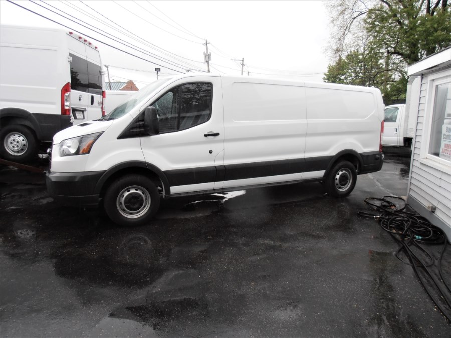 2018 Ford TRANSIT 150 EXT WHEELBASE T-150 148" Low Rf 8600 GVWR Swing-Out RH Dr, available for sale in COPIAGUE, New York | Warwick Auto Sales Inc. COPIAGUE, New York