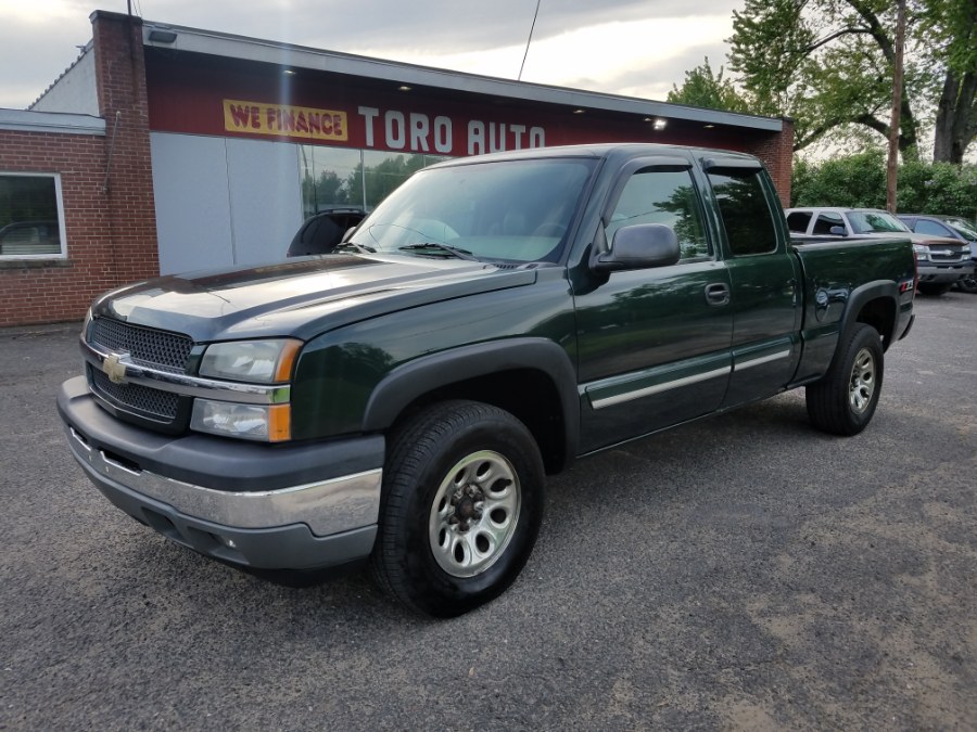 2005 Chevrolet Silverado 1500 Ext Cab 157.5" WB 4WD 5.3 SLE Leather, available for sale in East Windsor, Connecticut | Toro Auto. East Windsor, Connecticut