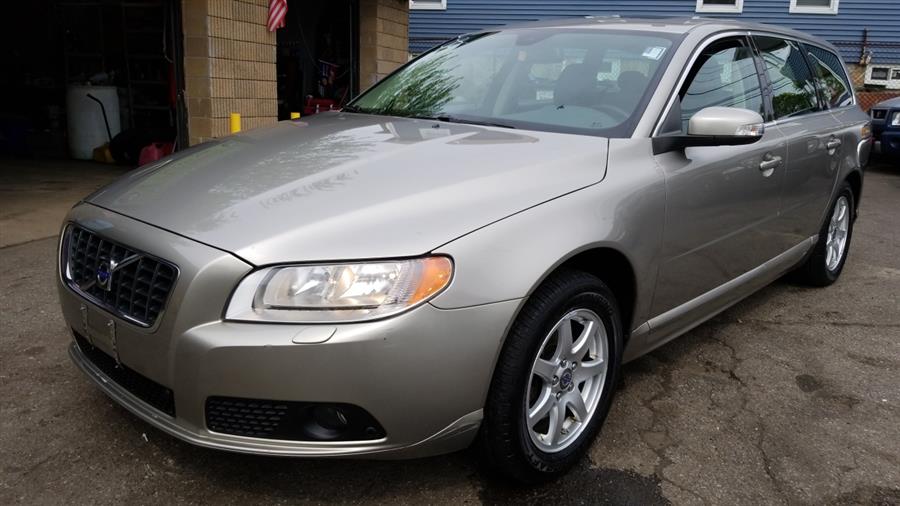 2008 Volvo V70 4dr Wgn w/Snrf, available for sale in Stratford, Connecticut | Mike's Motors LLC. Stratford, Connecticut