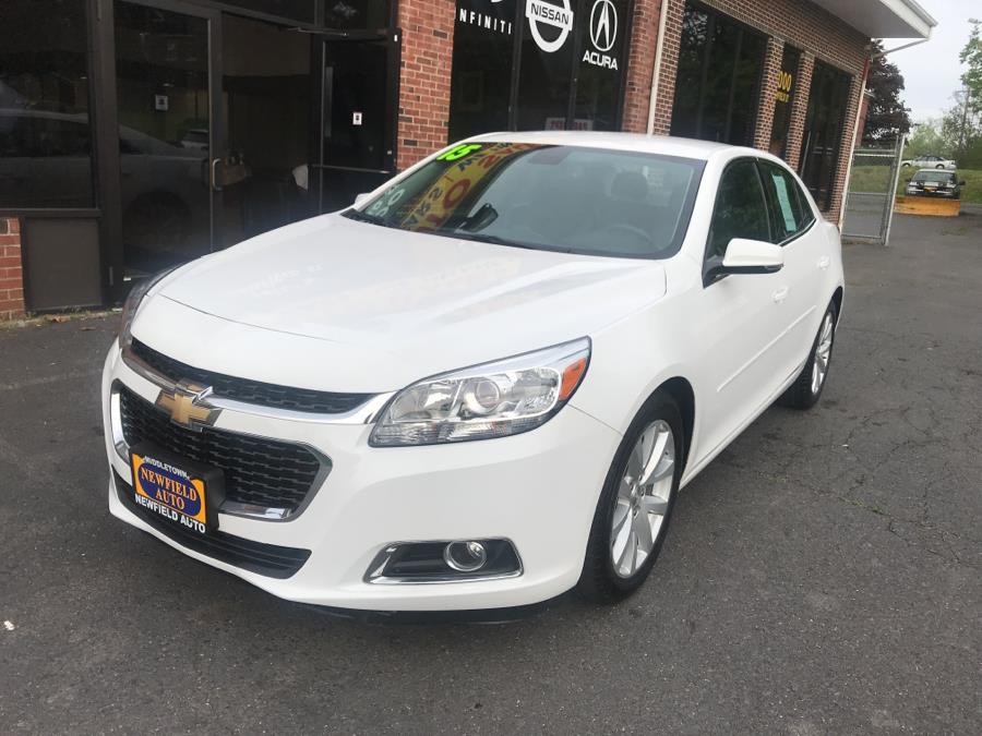 2015 Chevrolet Malibu 4dr Sdn LT w/2LT, available for sale in Middletown, Connecticut | Newfield Auto Sales. Middletown, Connecticut
