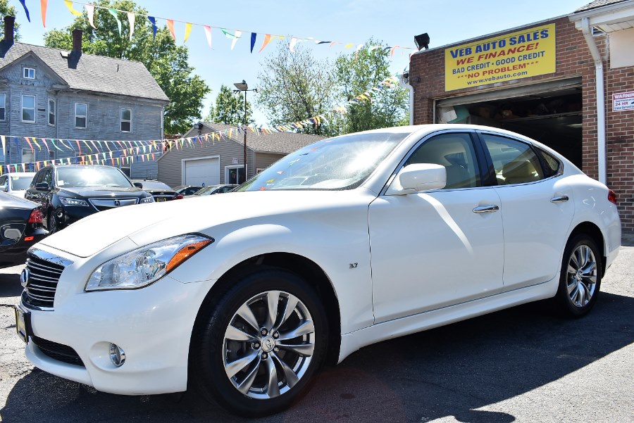 2014 INFINITI Q70 4dr Sdn V6 AWD, available for sale in Hartford, Connecticut | VEB Auto Sales. Hartford, Connecticut