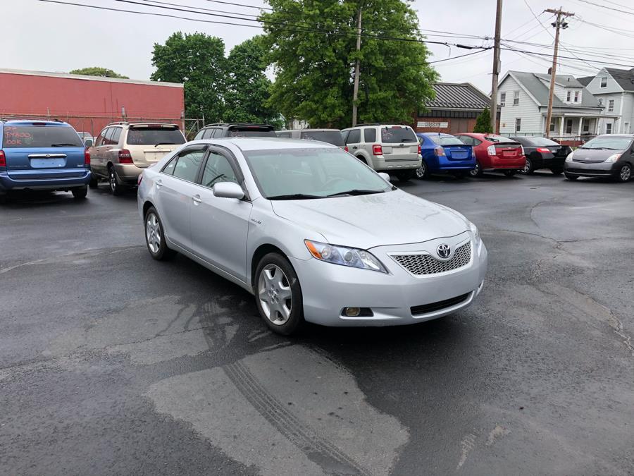 2009 Toyota Camry Hybrid 4dr Sdn, available for sale in West Haven, Connecticut | Uzun Auto. West Haven, Connecticut