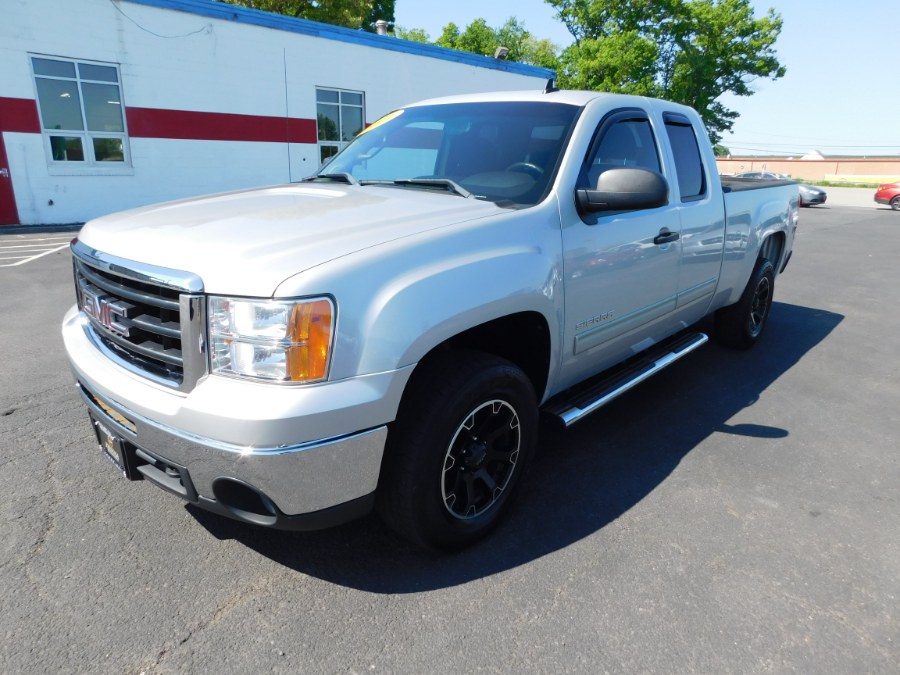 2011 GMC Sierra 1500 4WD Ext Cab 143.5" SLE, available for sale in New Windsor, New York | Prestige Pre-Owned Motors Inc. New Windsor, New York
