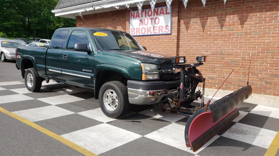 2003 Chevrolet Silverado 2500HD w/PLOW Ext Cab 4WD LS, available for sale in Waterbury, Connecticut | National Auto Brokers, Inc.. Waterbury, Connecticut
