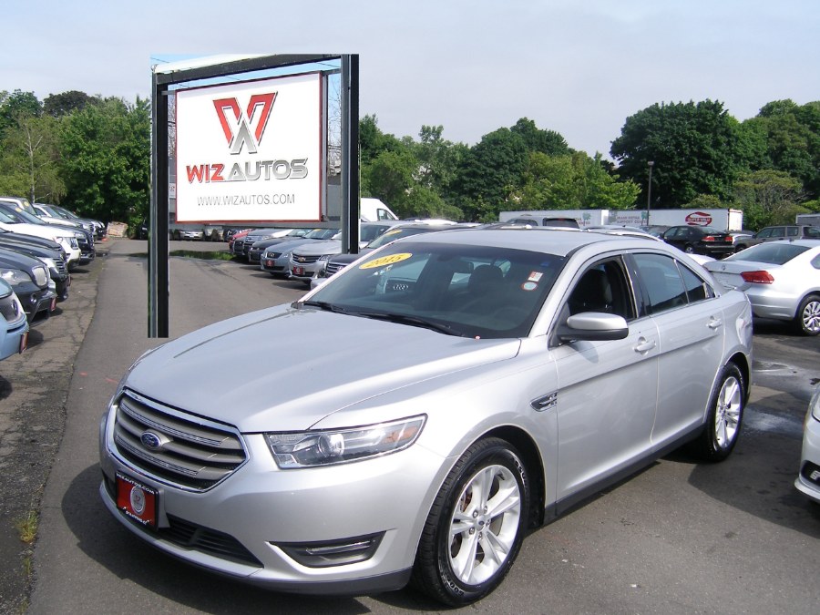 2015 Ford Taurus 4dr Sdn SEL AWD, available for sale in Stratford, Connecticut | Wiz Leasing Inc. Stratford, Connecticut