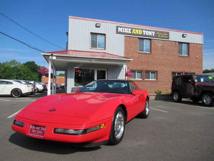 1994 Chevrolet Corvette 2dr Coupe Hatchback, available for sale in South Windsor, Connecticut | Mike And Tony Auto Sales, Inc. South Windsor, Connecticut