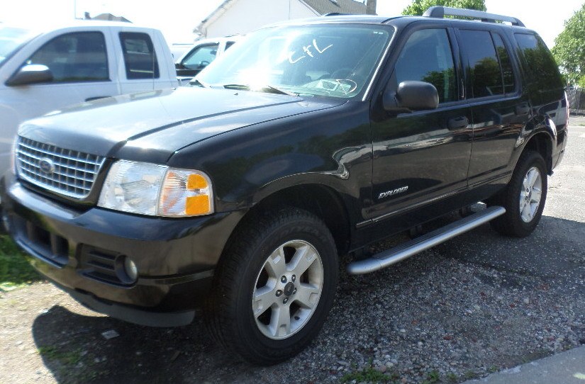 2005 Ford Explorer 4dr 114" WB 4.0L XLT 4WD, available for sale in Patchogue, New York | Romaxx Truxx. Patchogue, New York