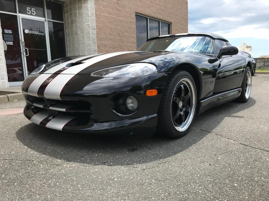 2000 Dodge Viper 2dr RT/10 Convertible, available for sale in Bayshore, New York | Evolving Motorsports. Bayshore, New York