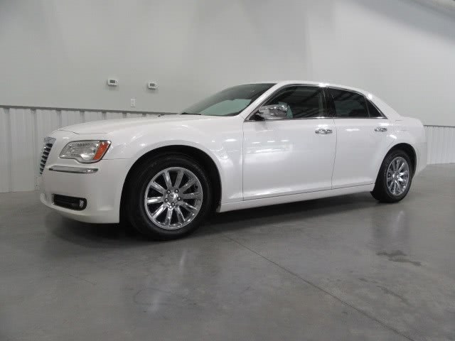 2012 Chrysler 300 4dr Sdn V6 Limited RWD, available for sale in Danbury, Connecticut | Performance Imports. Danbury, Connecticut