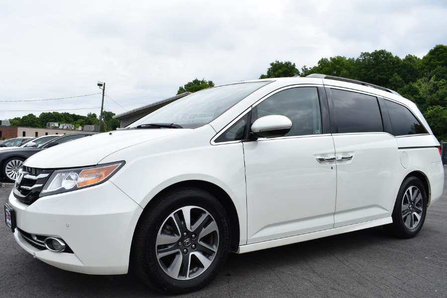 2015 Honda Odyssey 5dr Touring, available for sale in Berlin, Connecticut | Tru Auto Mall. Berlin, Connecticut