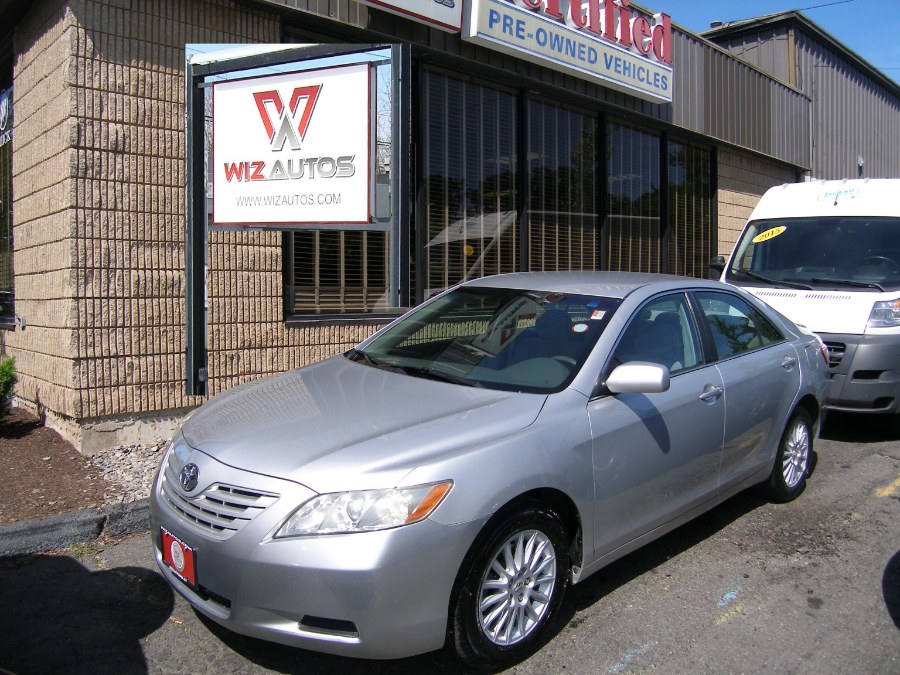 2007 Toyota Camry 4dr Sdn V6 Auto LE (Natl), available for sale in Stratford, Connecticut | Wiz Leasing Inc. Stratford, Connecticut