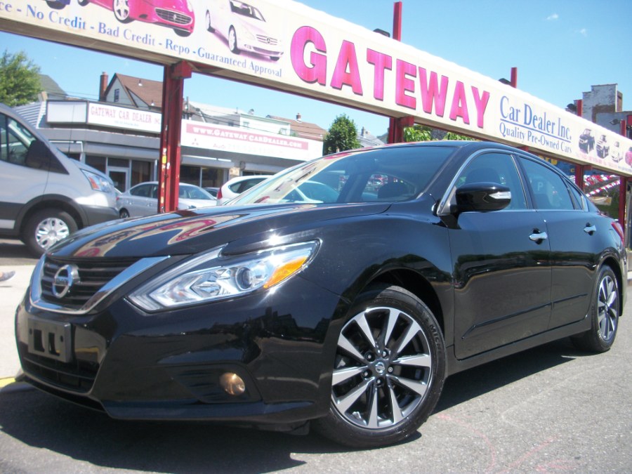 2016 Nissan Altima 4dr Sdn I4 2.5 SV w/Navigation, available for sale in Jamaica, New York | Gateway Car Dealer Inc. Jamaica, New York