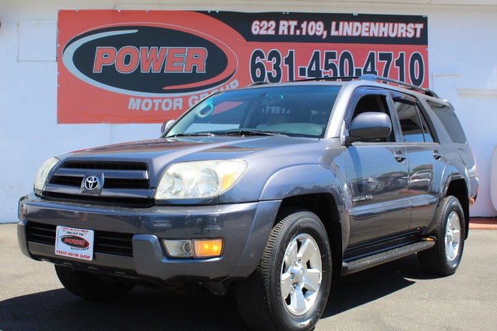 2005 Toyota 4Runner 4dr Limited V6 Auto 4WD (SE), available for sale in Lindenhurst, New York | Power Motor Group. Lindenhurst, New York