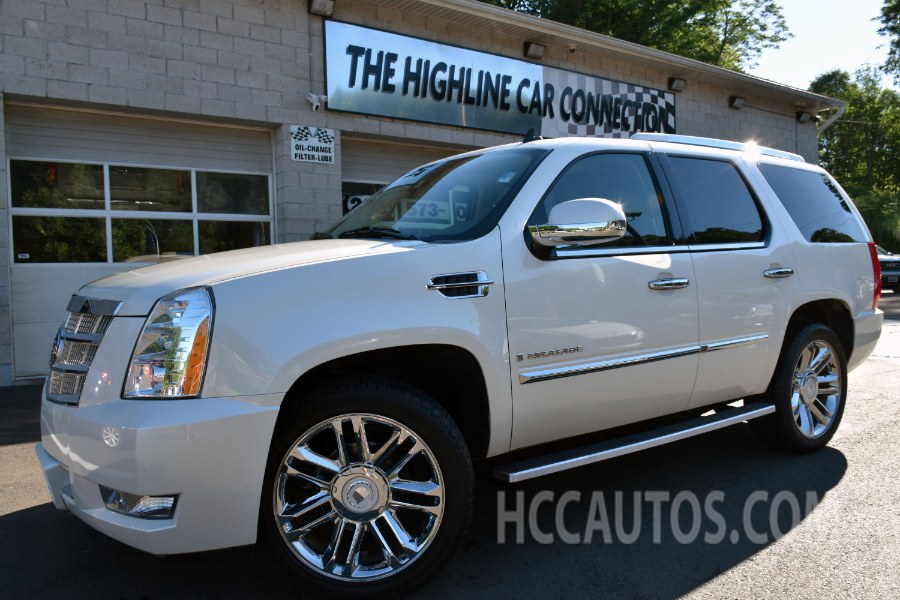 2008 Cadillac Escalade AWD 4dr Platinum, available for sale in Waterbury, Connecticut | Highline Car Connection. Waterbury, Connecticut