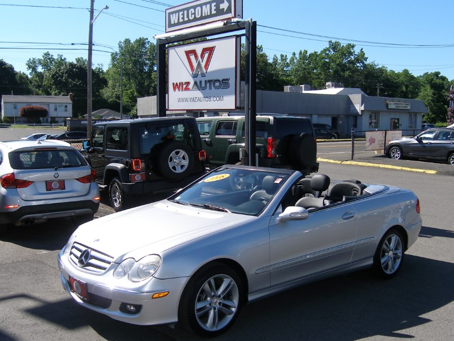 2008 Mercedes-Benz CLK-Class 2dr Cabriolet 3.5L, available for sale in Stratford, Connecticut | Wiz Leasing Inc. Stratford, Connecticut