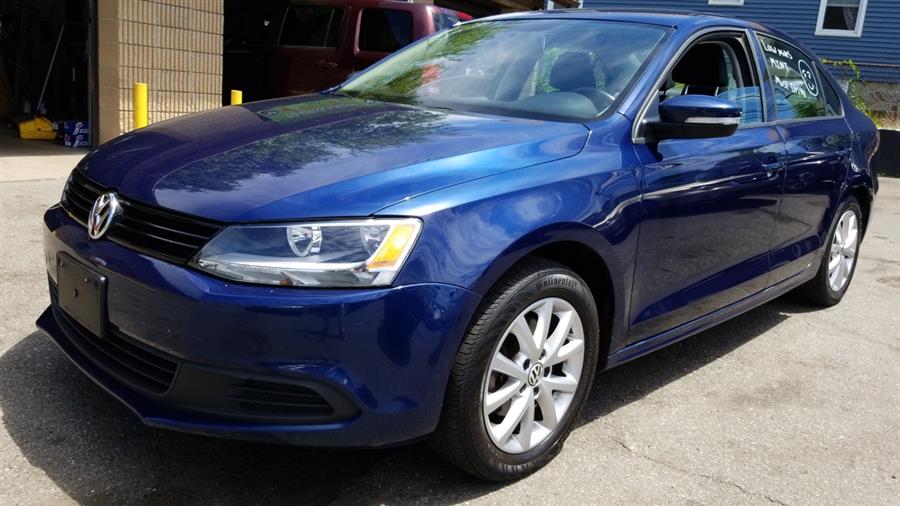 2011 Volkswagen Jetta Sedan 4dr Auto SE PZEV, available for sale in Stratford, Connecticut | Mike's Motors LLC. Stratford, Connecticut