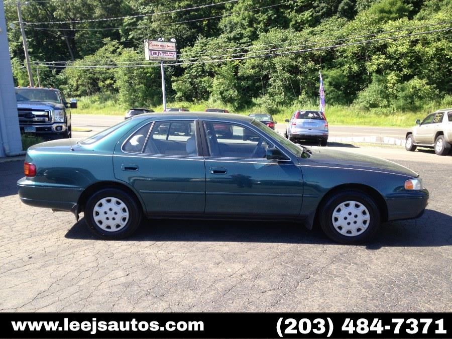 1996 Toyota Camry 4dr Sdn LE Auto, available for sale in North Branford, Connecticut | LeeJ's Auto Sales & Service. North Branford, Connecticut