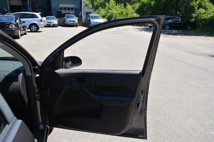2005 Ford Focus 5dr HB ZX5 SE, available for sale in Ashland, Massachusetts | New Beginning Auto Service Inc. Ashland, Massachusetts 2005 Ford Focus 5dr HB ZX5 SE, available for sale in Ashland, Massachusetts | New Beginning Auto Service Inc. Ashland, Massachusetts