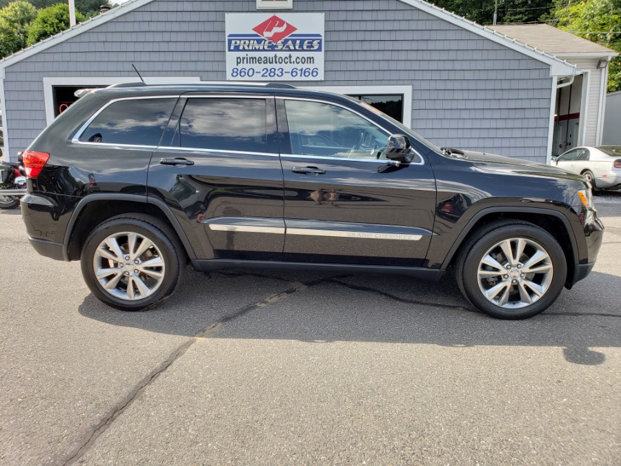 2013 Jeep Grand Cherokee 4WD 4dr Laredo, available for sale in Thomaston, CT