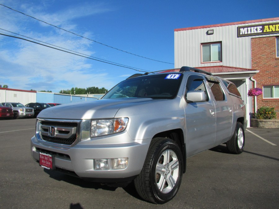 2011 Honda Ridgeline 4WD Crew Cab RTL w/Navi, available for sale in South Windsor, Connecticut | Mike And Tony Auto Sales, Inc. South Windsor, Connecticut