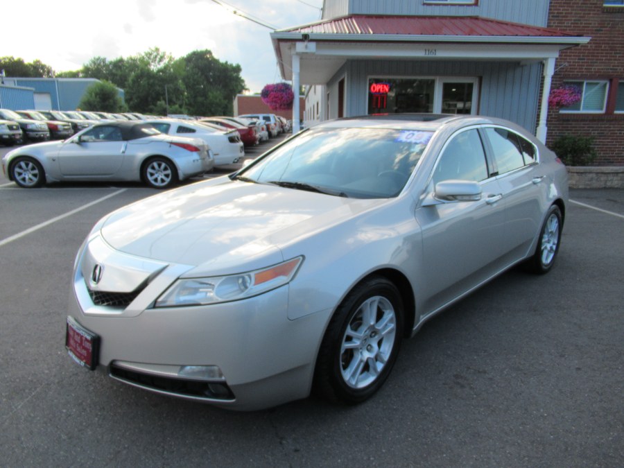 2009 Acura TL 4dr Sdn 2WD Tech, available for sale in South Windsor, Connecticut | Mike And Tony Auto Sales, Inc. South Windsor, Connecticut