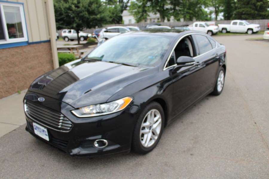 2015 Ford Fusion 4dr Sdn SE FWD, available for sale in East Windsor, Connecticut | Century Auto And Truck. East Windsor, Connecticut