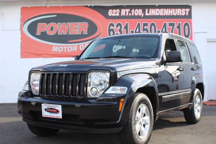 2010 Jeep Liberty 4WD 4dr Sport, available for sale in Lindenhurst, New York | Power Motor Group. Lindenhurst, New York