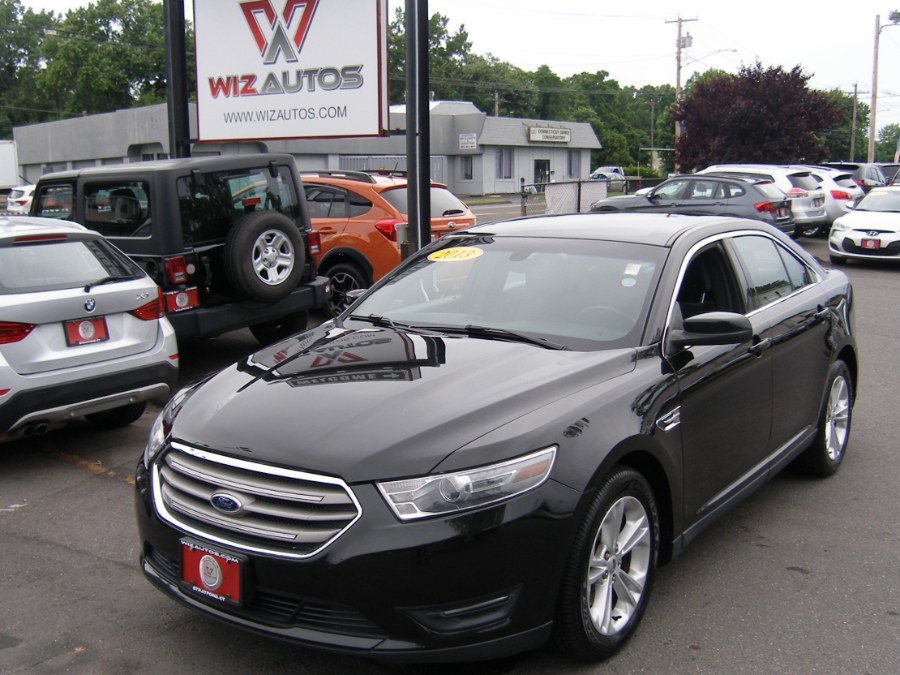 2013 Ford Taurus 4dr Sdn SEL FWD, available for sale in Stratford, Connecticut | Wiz Leasing Inc. Stratford, Connecticut