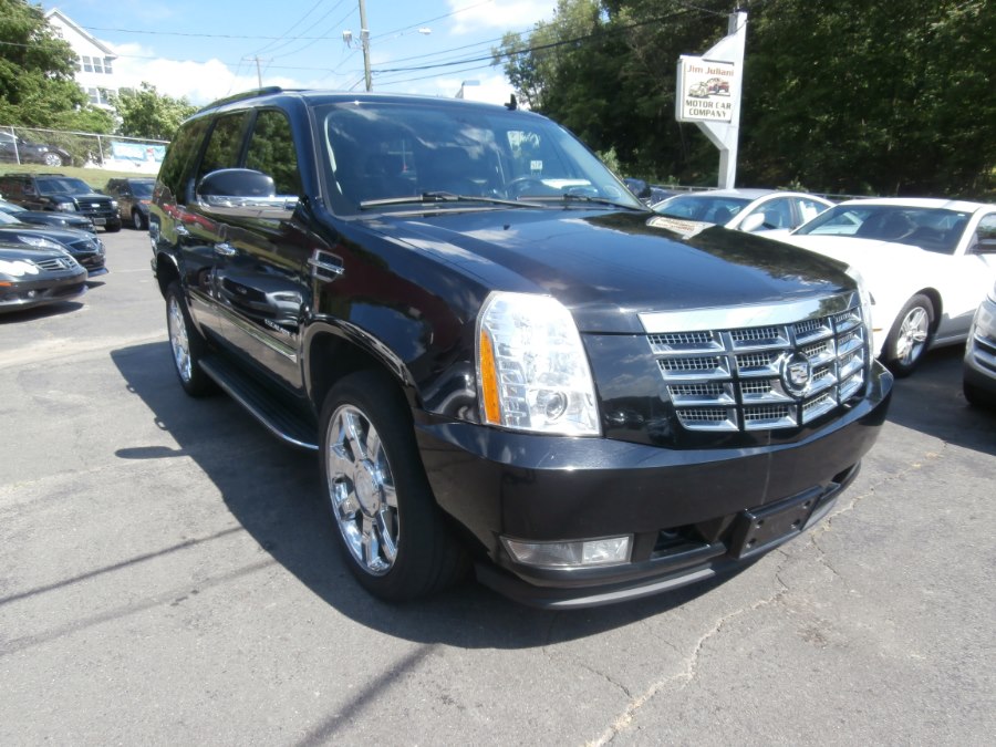 2008 Cadillac Escalade AWD 4dr, available for sale in Waterbury, Connecticut | Jim Juliani Motors. Waterbury, Connecticut