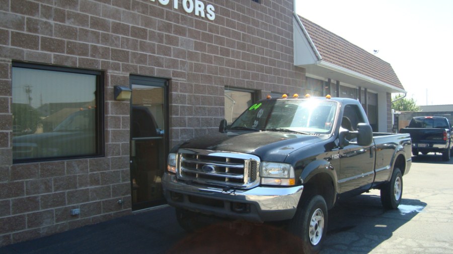 2004 Ford Super Duty F-250 Reg Cab 137" XL 4WD, available for sale in Bridgeport, Connecticut | Airway Motors. Bridgeport, Connecticut