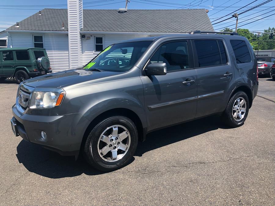 2009 Honda Pilot 4WD 4dr Touring w/Navi, available for sale in Milford, Connecticut | Chip's Auto Sales Inc. Milford, Connecticut