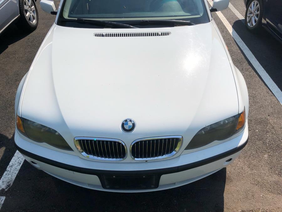 2005 BMW 3 Series 330xi 4dr Sdn AWD, available for sale in Canton, Connecticut | Lava Motors. Canton, Connecticut 2005 BMW 3 Series 330xi 4dr Sdn AWD, available for sale in Canton, Connecticut | Lava Motors. Canton, Connecticut