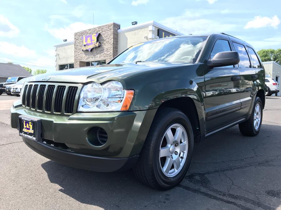 2006 Jeep Grand Cherokee 4dr Laredo 4WD, available for sale in Plantsville, Connecticut | L&S Automotive LLC. Plantsville, Connecticut