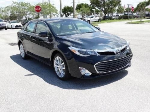 2015 Toyota Avalon 4dr Sdn XLE Touring (Natl), available for sale in Newington, Connecticut | Wholesale Motorcars LLC. Newington, Connecticut