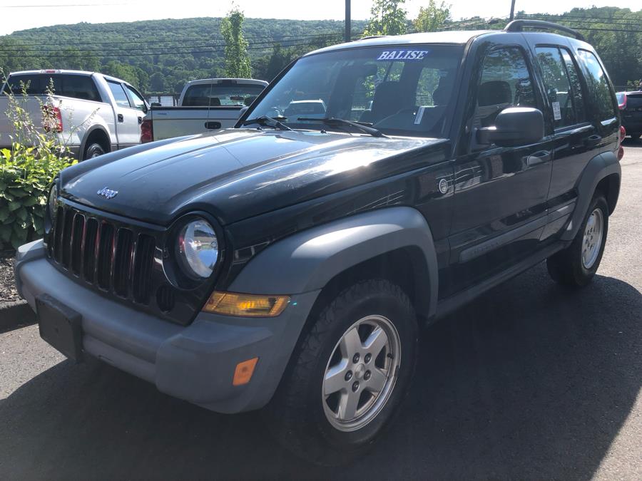 2005 Jeep Liberty 4dr Sport 4WD, available for sale in Canton, Connecticut | Lava Motors. Canton, Connecticut