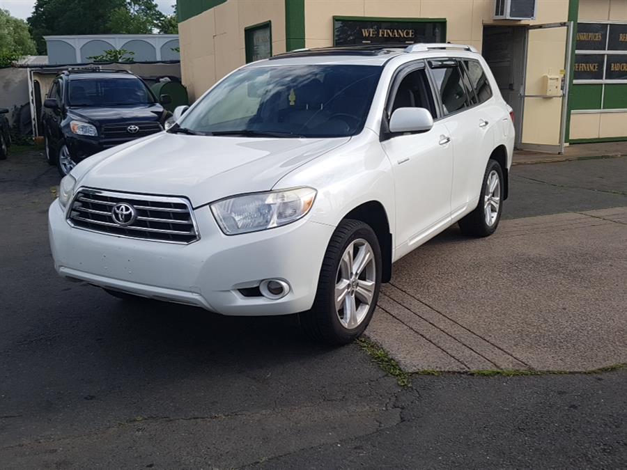 2010 Toyota Highlander 4WD 4dr V6  Limited, available for sale in West Hartford, Connecticut | Chadrad Motors llc. West Hartford, Connecticut