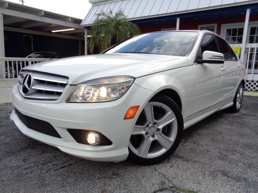 2010 Mercedes-Benz C-Class 4dr Sdn C300 Luxury RWD, available for sale in Winter Park, Florida | Rahib Motors. Winter Park, Florida