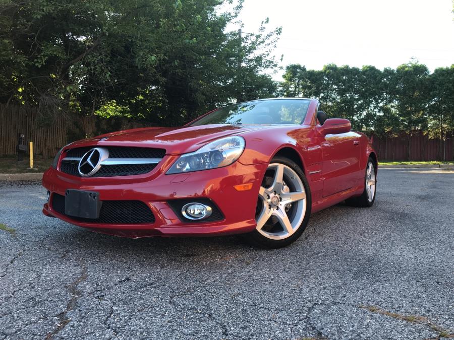 2009 Mercedes-Benz SL-Class 2dr Roadster 5.5L V8, available for sale in Plainview , New York | Ace Motor Sports Inc. Plainview , New York