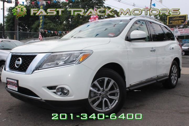 2013 Nissan Pathfinder SL, available for sale in Paterson, New Jersey | Fast Track Motors. Paterson, New Jersey