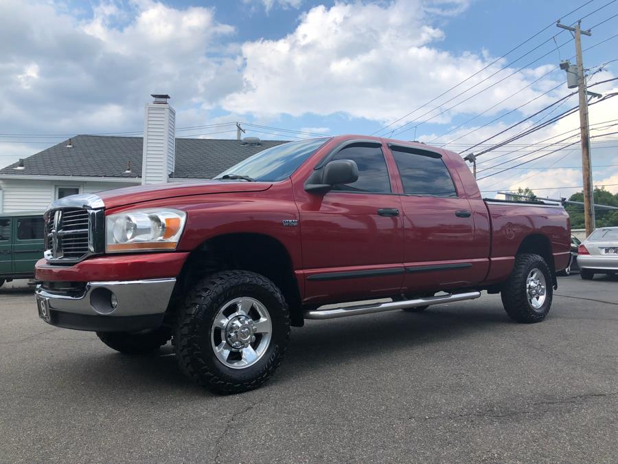 2006 Dodge Ram 1500 4dr Mega Cab 160.5 4WD SLT, available for sale in Milford, Connecticut | Chip's Auto Sales Inc. Milford, Connecticut