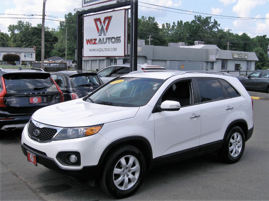 2013 Kia Sorento 2WD 4dr I4-GDI LX, available for sale in Stratford, Connecticut | Wiz Leasing Inc. Stratford, Connecticut