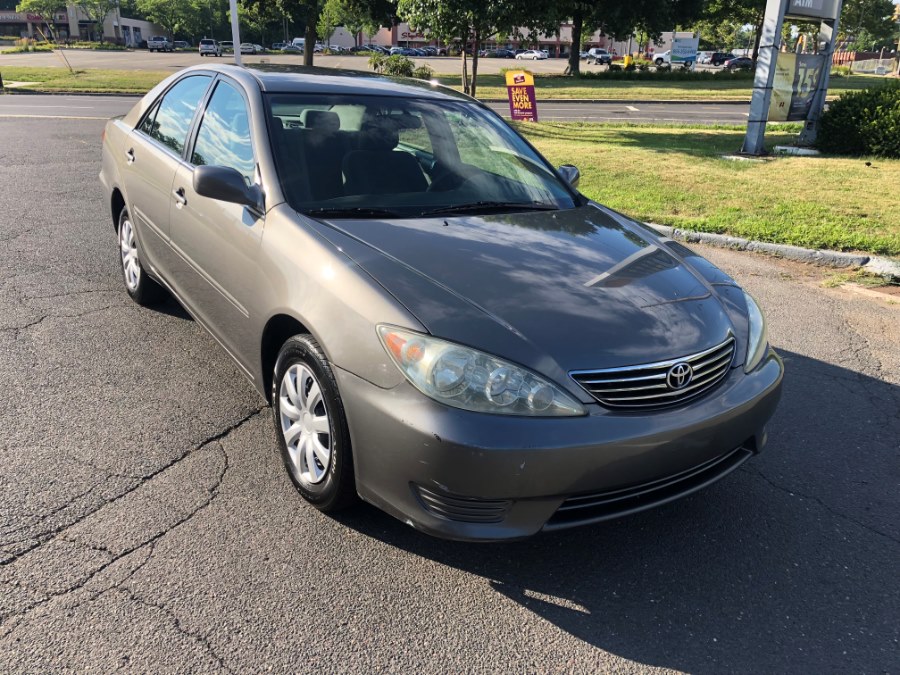 2006 Toyota Camry 4dr Sdn LE Auto (Natl), available for sale in Hartford , Connecticut | Ledyard Auto Sale LLC. Hartford , Connecticut