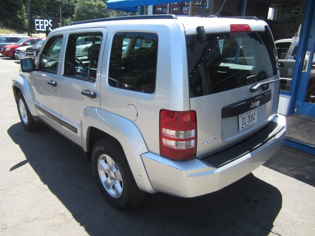 2012 Jeep Liberty Sport 4x4, available for sale in Meriden, Connecticut | Cos Central Auto. Meriden, Connecticut 2012 Jeep Liberty Sport 4x4, available for sale in Meriden, Connecticut | Cos Central Auto. Meriden, Connecticut