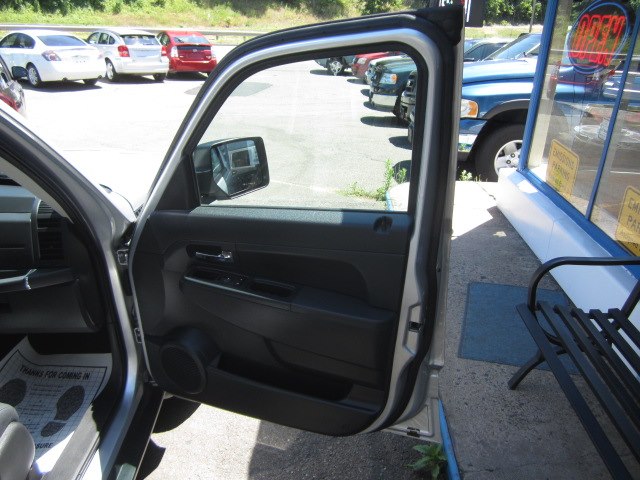 2012 Jeep Liberty Sport 4x4, available for sale in Meriden, Connecticut | Cos Central Auto. Meriden, Connecticut 2012 Jeep Liberty Sport 4x4, available for sale in Meriden, Connecticut | Cos Central Auto. Meriden, Connecticut